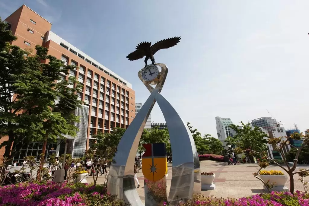 Đại học Kyungsung – Ngôi trường sáng tạo giữa lòng Busan, nơi khởi đầu ước mơ du học Hàn Quốc